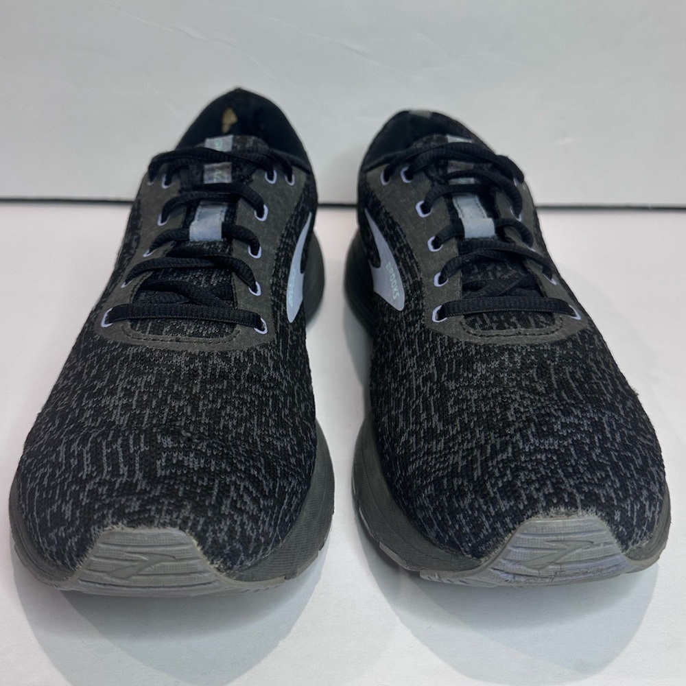 Women’s Brooks Black and Gray Running Shoes Sz.9.5 - Picture 2 of 8